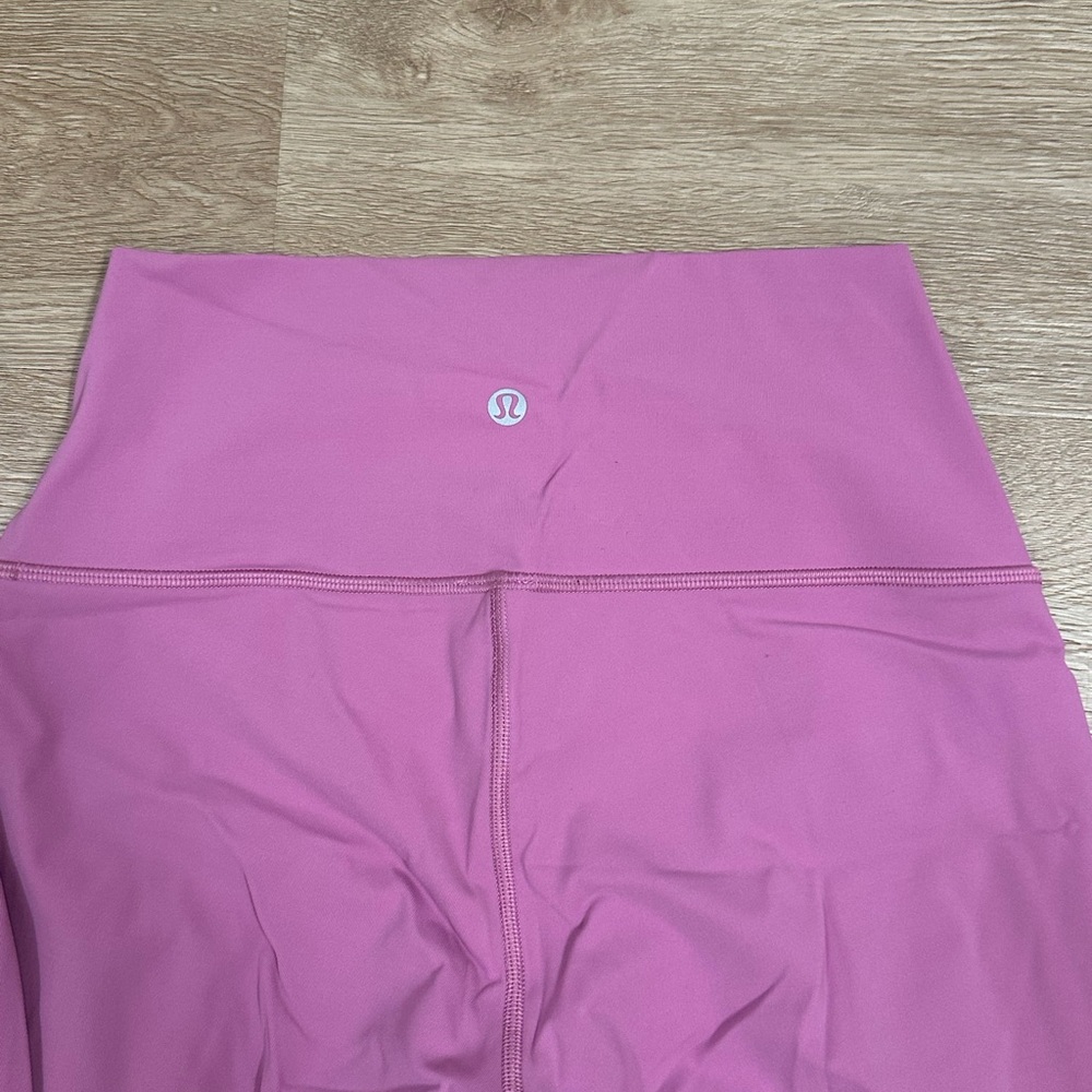 Lululemon wunder under leggings in purple color